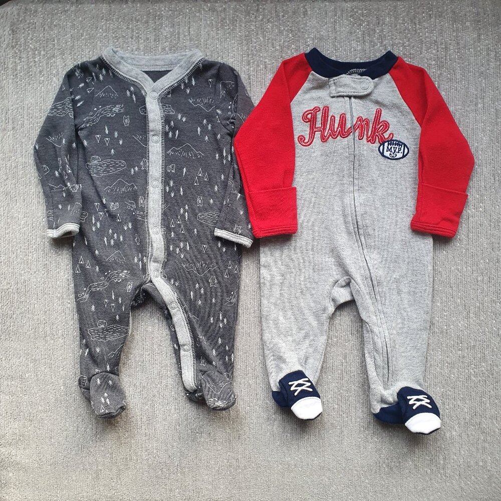 Bundle of two Carter's Baby Boy Sleepers Size NB Excellent Condition